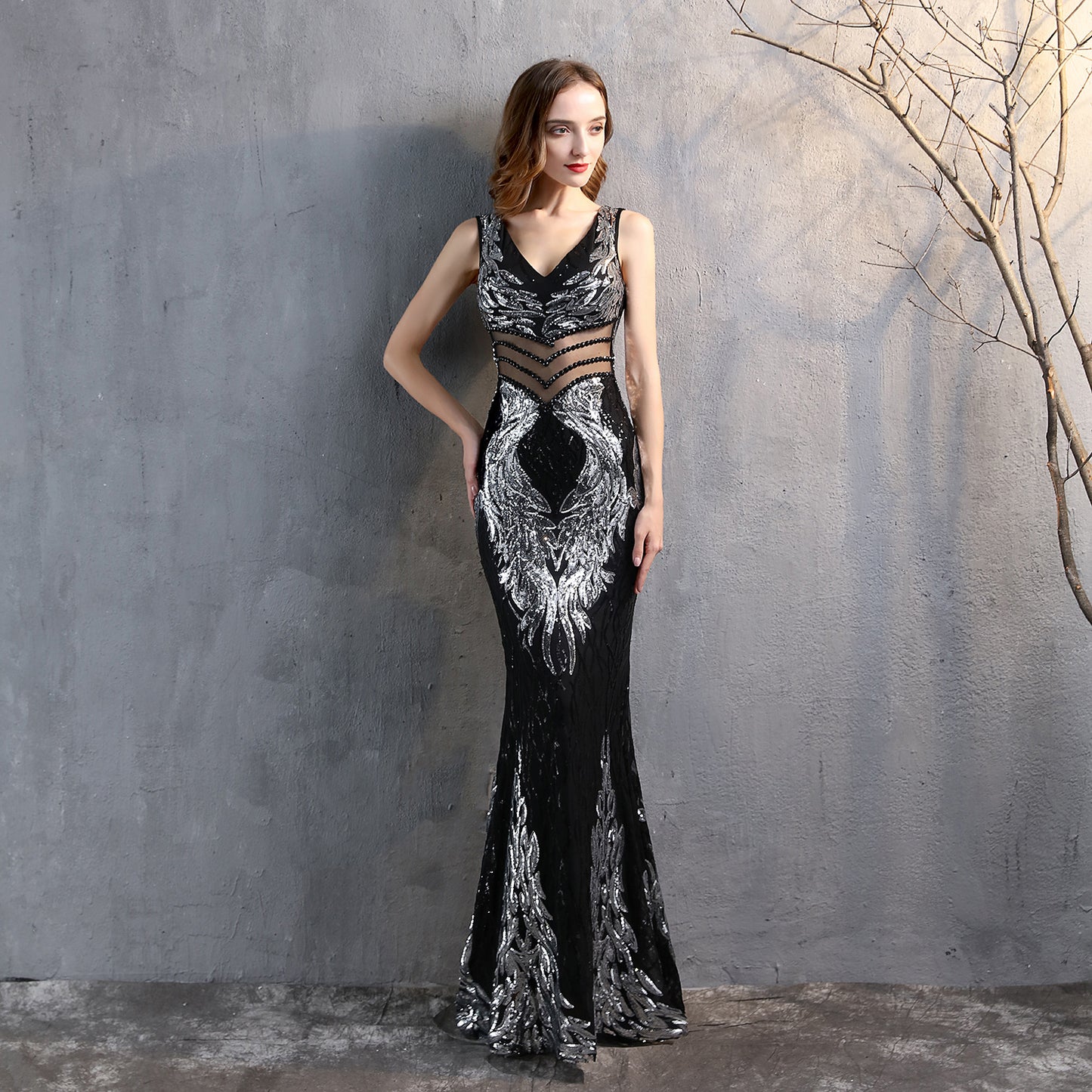 Fashionable Feminine Elegant Long Evening Dress